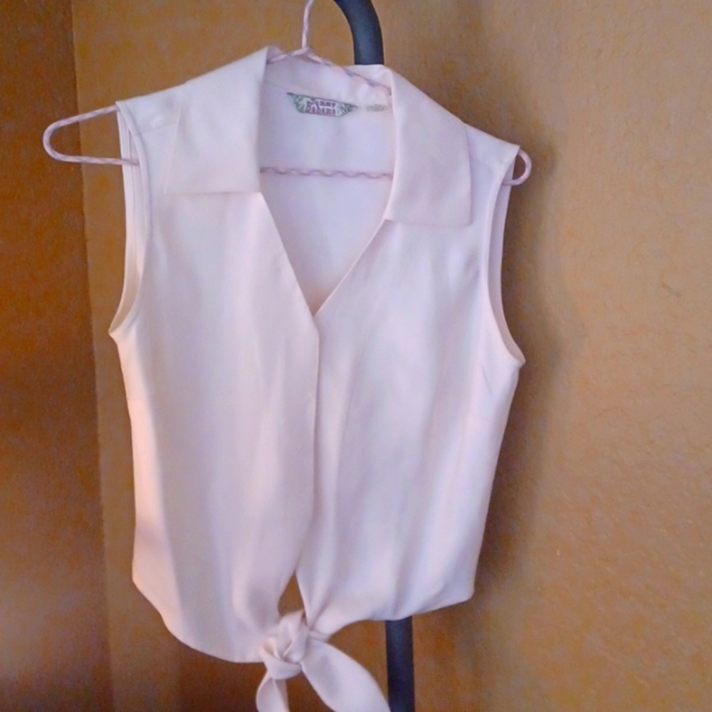 Sleeveless top
